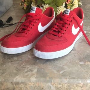 Nike shoes size 9.5